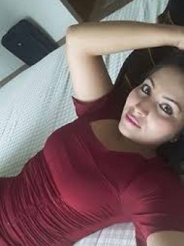 Pakistani Escort in Dubai - Escort in Dubai - breast Natural