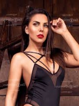 Escort in Dubai - Indian escort in dubai