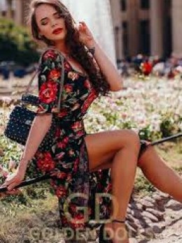 Hotel Escorts in Marina - Escort Rahmi Indian | Girl in Dubai