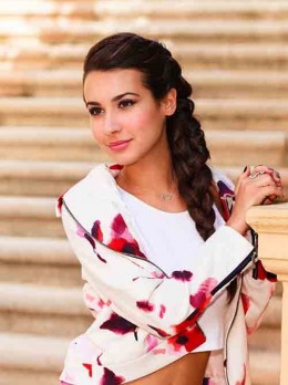 Ami Swaika - Escort in Dubai - clother size 2