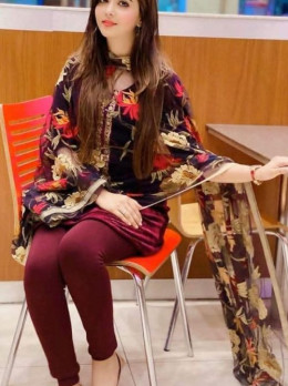 Zoya - Escort Call Girl Service in Dubai | Girl in Dubai