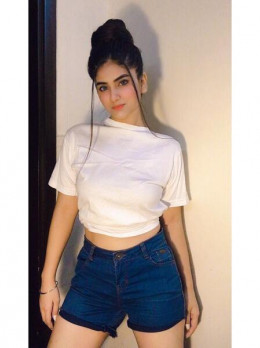 Indian Model Mahi - Escort Hotel Escorts in burdubai | Girl in Dubai